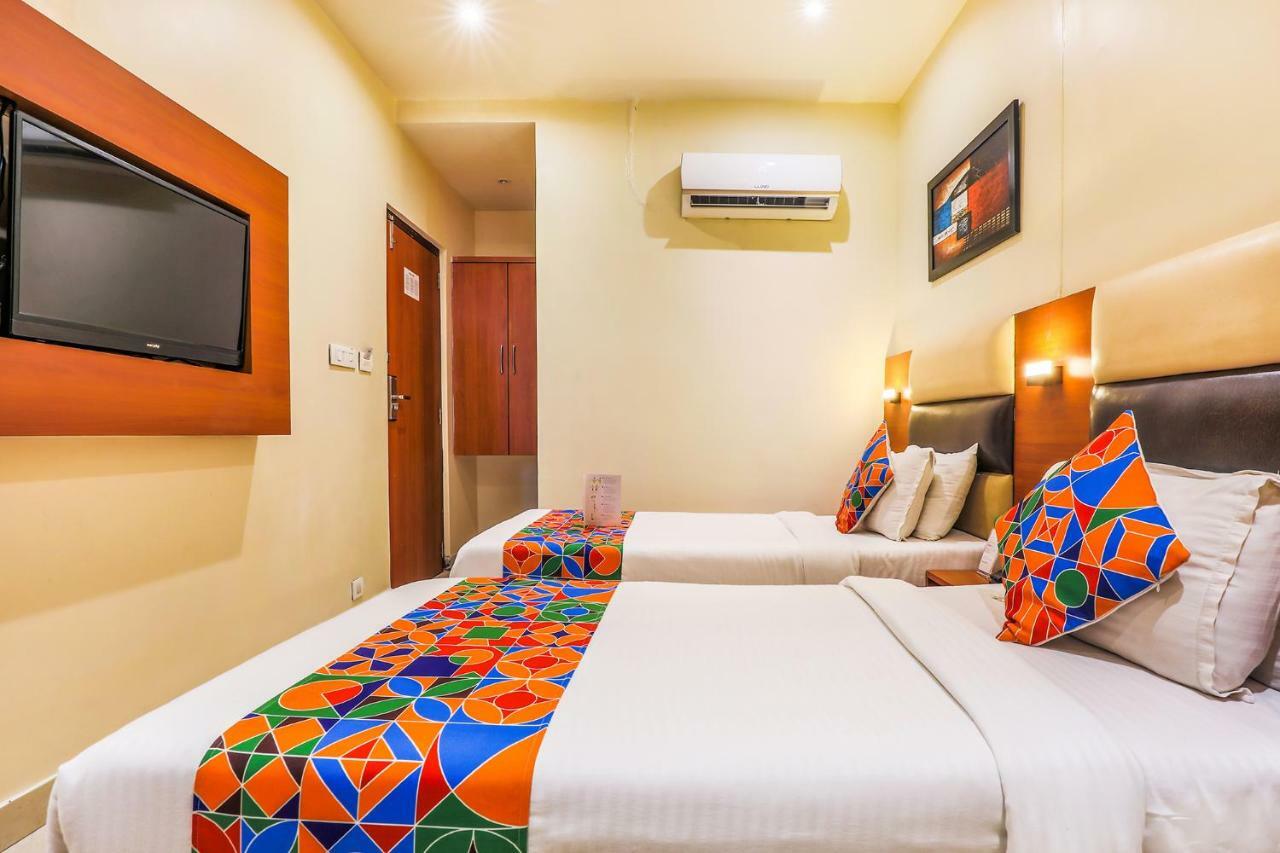 Fabexpress Liwa International Andheri East Hotell Mumbai Exteriör bild