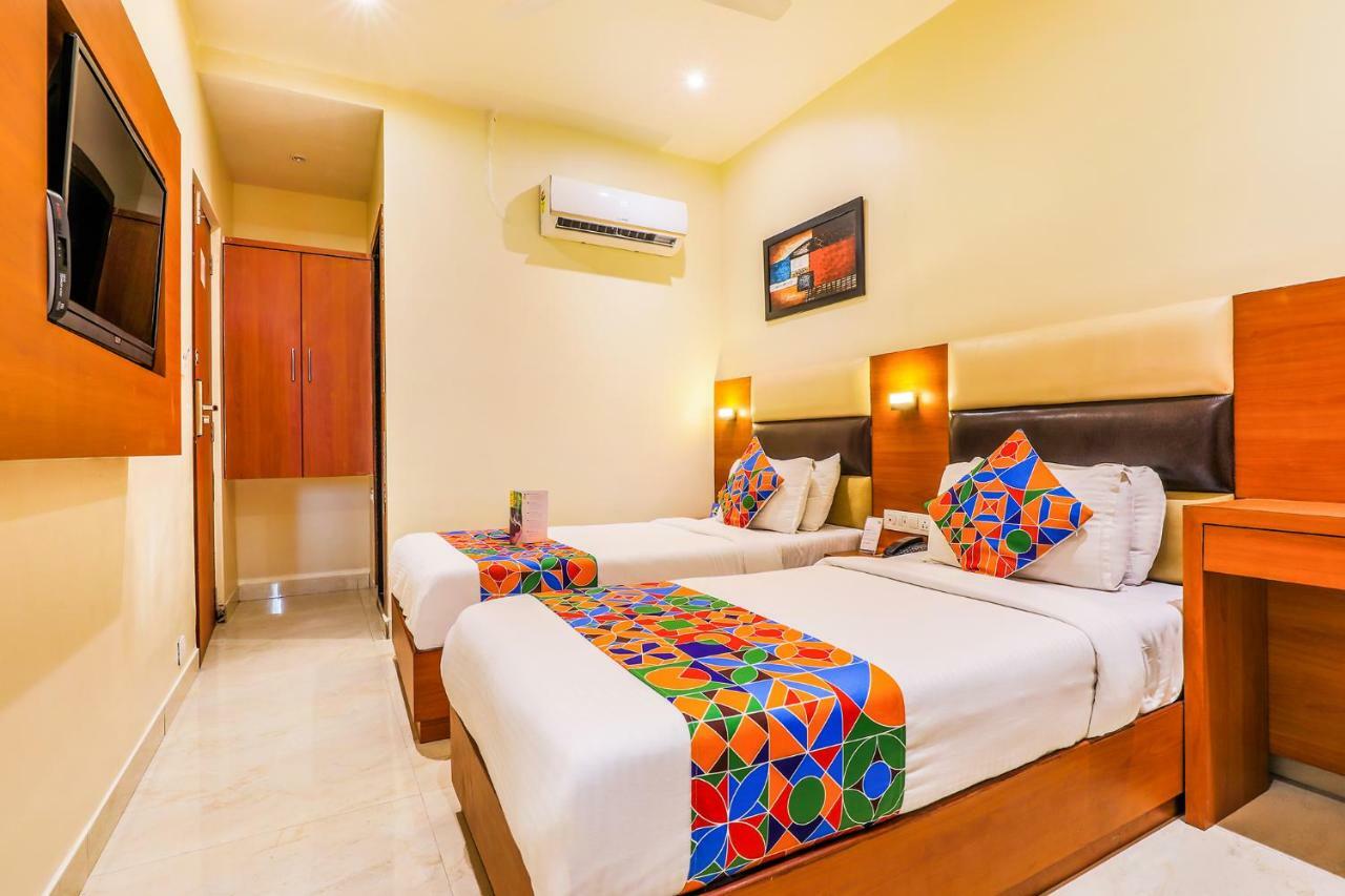 Fabexpress Liwa International Andheri East Hotell Mumbai Exteriör bild