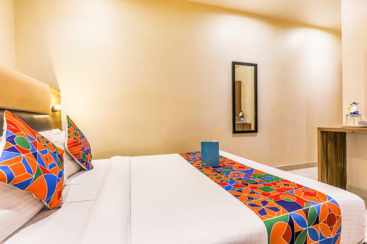 Fabexpress Liwa International Andheri East Hotell Mumbai Exteriör bild